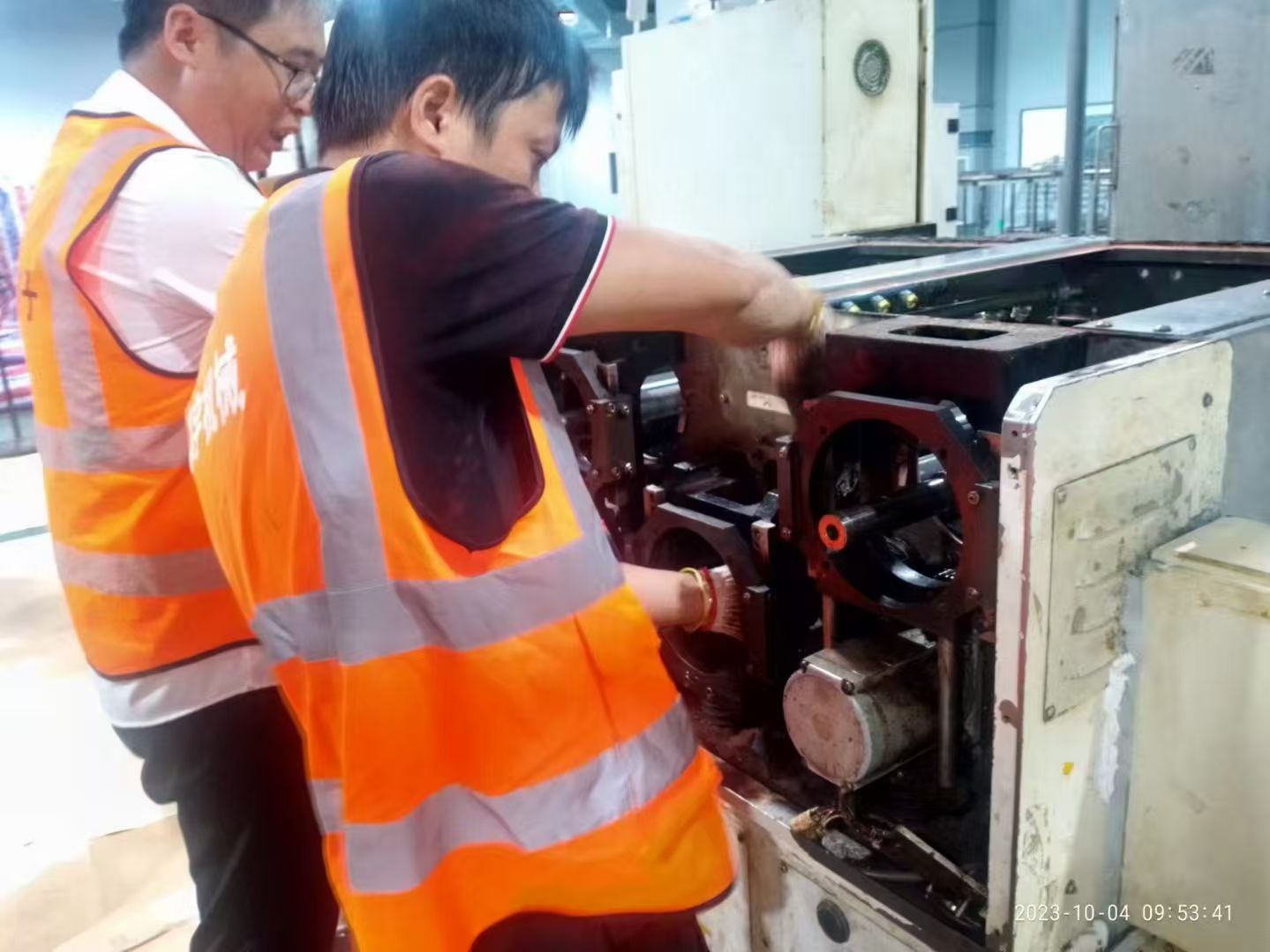水平线加装磨刷段工程 6